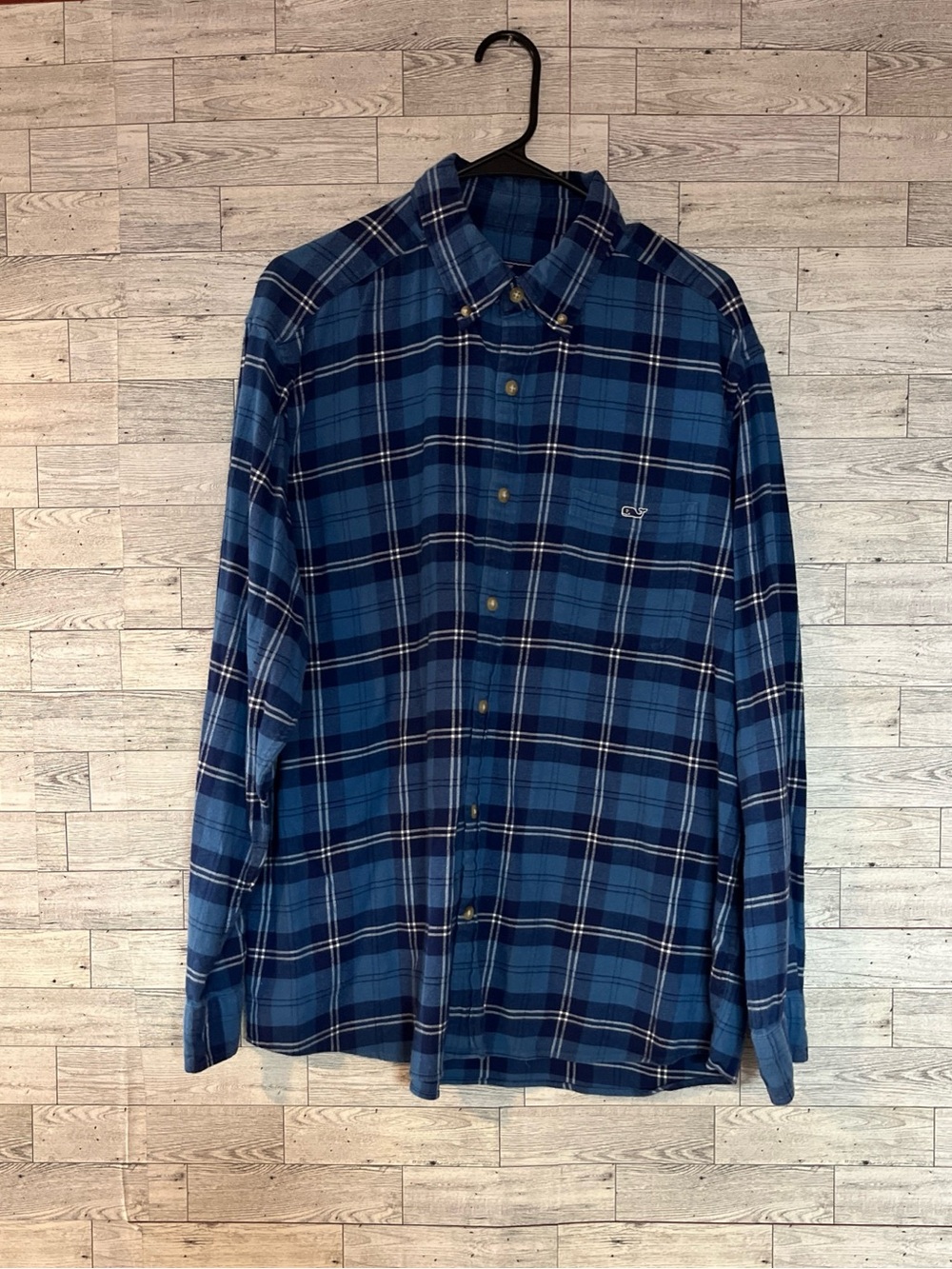 Blue plaid flannel vineyard vines size XL